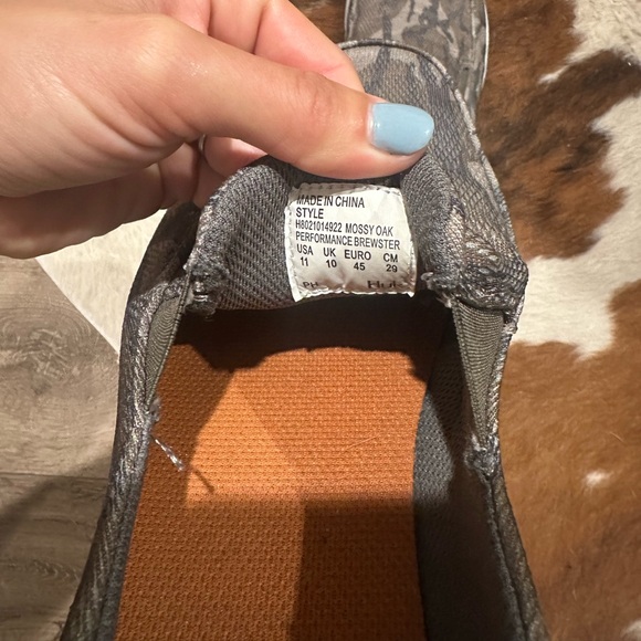 Men’s huk bottomland camo slip ons - Picture 3 of 4